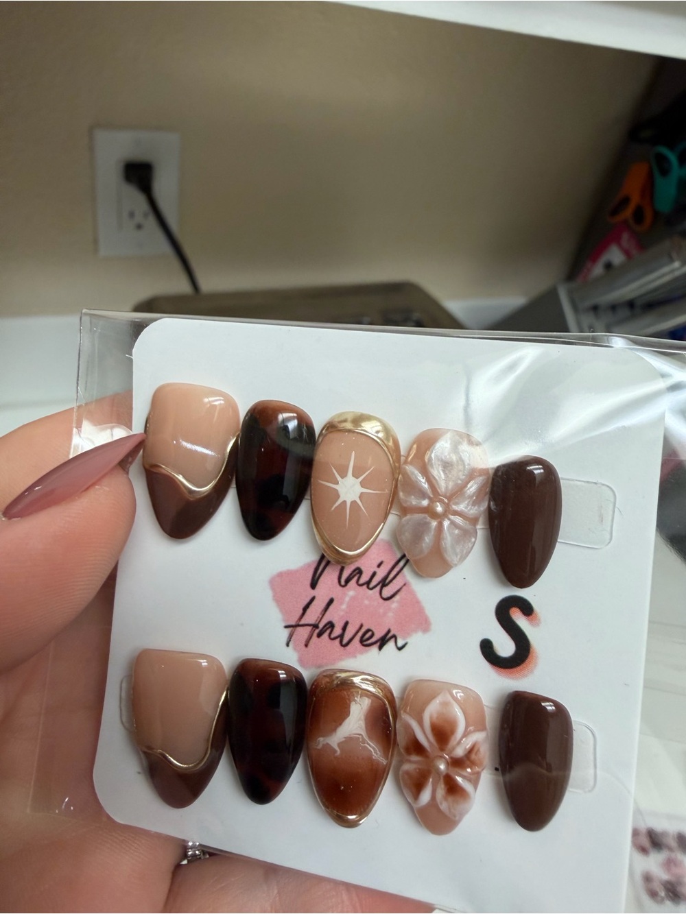 Brown & Nude Press-On Nail Set - Chic Floral Almond Tips